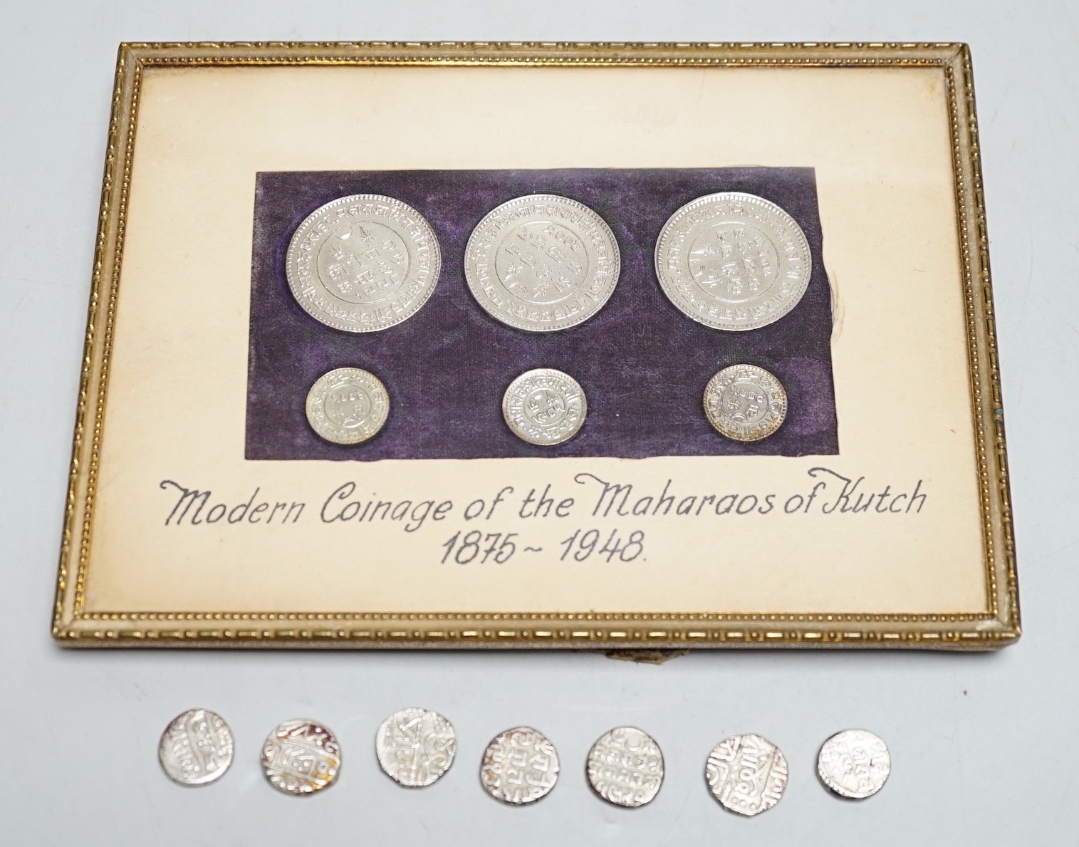 World coins, India Princely States, Kutch silver coinage for Khengarji III, including three 5 Kori etc.